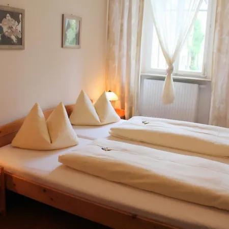 Hotel Goldenes Lamm 3*